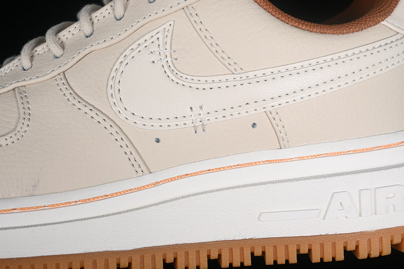 Nike Air Force 1 Low Luxe Pearl White/Pecan/Gum DB4109-200 (Pronta entrega)