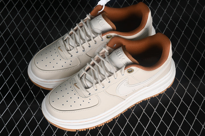 Nike Air Force 1 Low Luxe Pearl White/Pecan/Gum DB4109-200 (Pronta entrega)