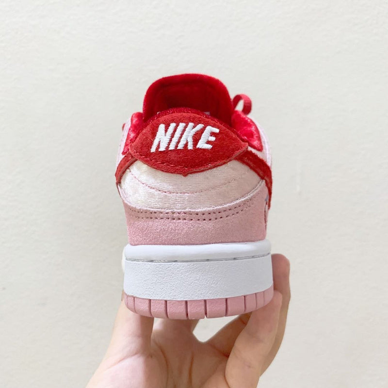Nike SB Dunk Low StrangeLove Infantil