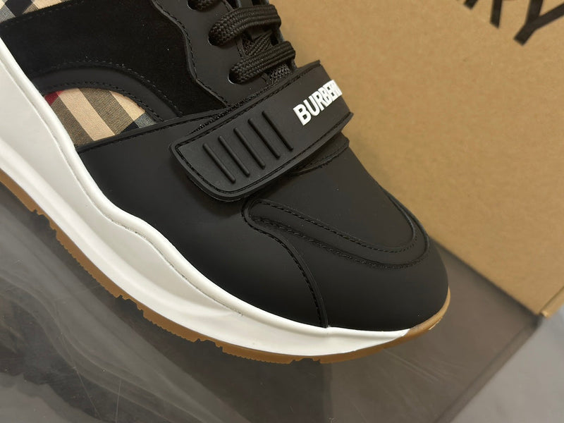 Burberry Vintage Check Cotton Black