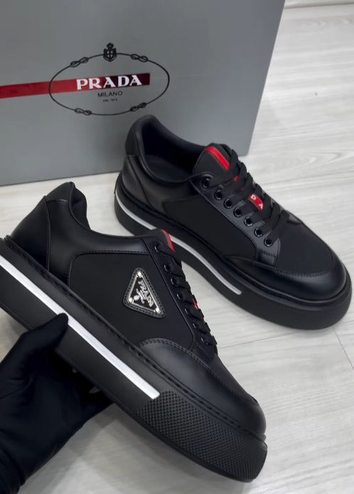 Prada Downtown Black Red