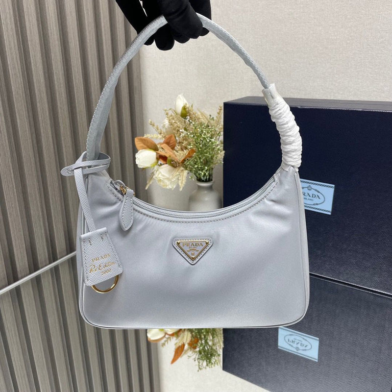 Bolsa Prada mini Re-Edition 2000