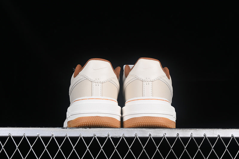 Nike Air Force 1 Low Luxe Pearl White/Pecan/Gum DB4109-200 (Pronta entrega)