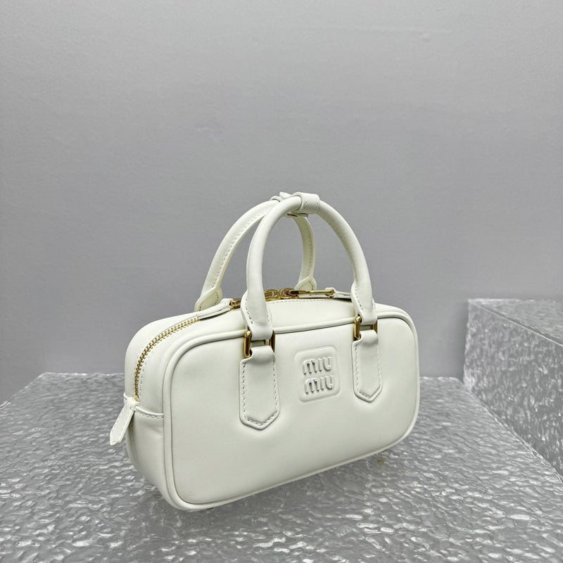 Bolsa Miu Miu Arcadie Leather Bag