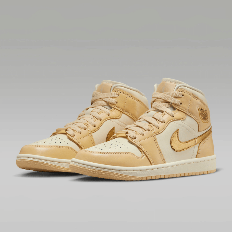 Air Jordan 1 Mid SE Pale Vanilla Coconut Milk