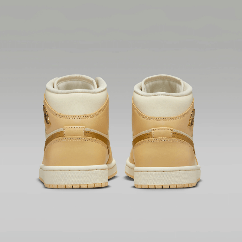 Air Jordan 1 Mid SE Pale Vanilla Coconut Milk