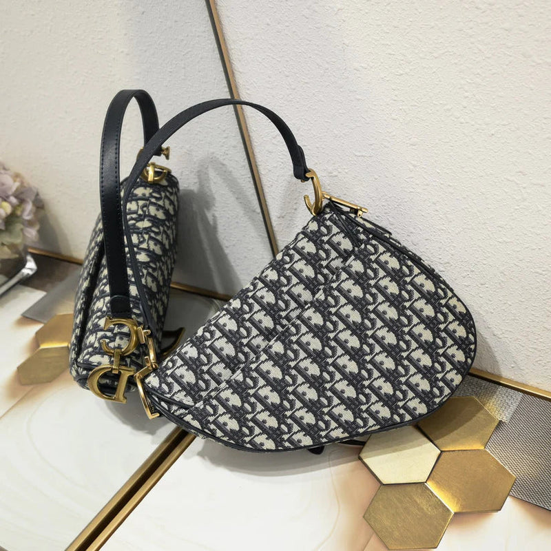 Bolsa Oblique Saddle Black