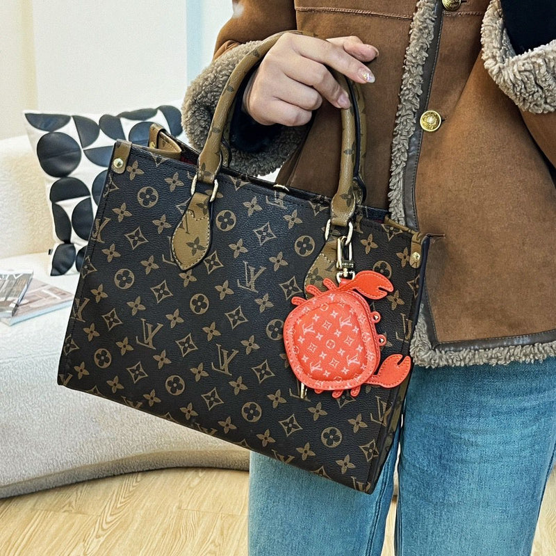 Chaveiro Bag Charm LV Crab Orange