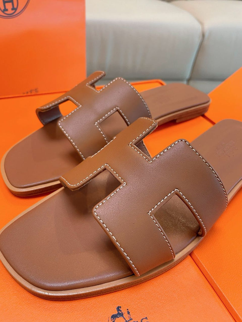 Hermes Oran Sandal Gold
