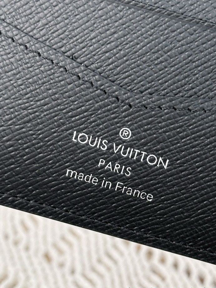 Carteira Louis Vuitton LV