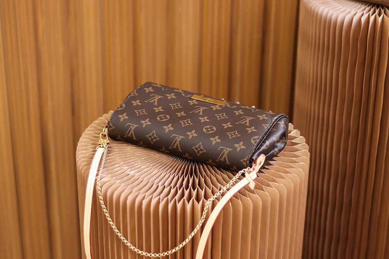 Bolsa Louis Vuitton Favorite Monogram