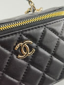 Bolsa Chanel Black Gold