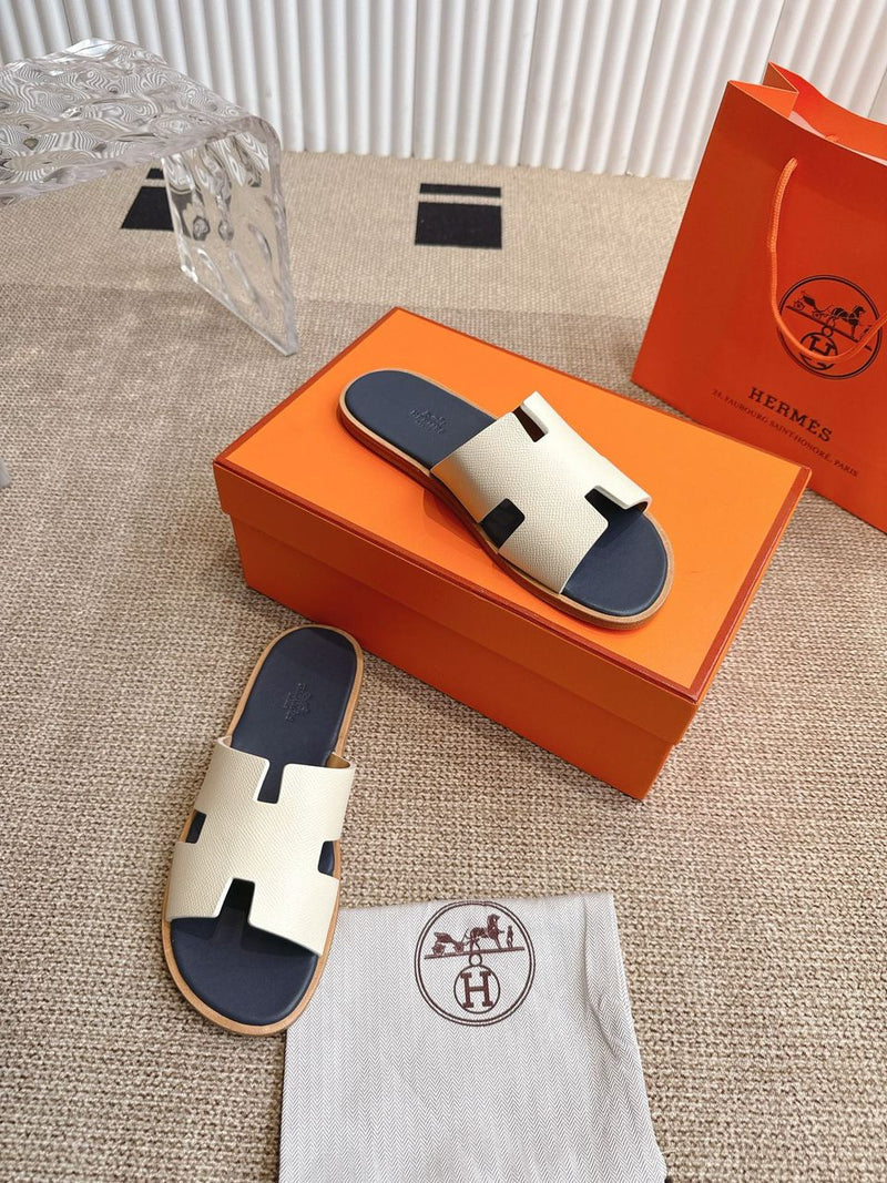 Hermes Izmir Sandal Blanc de Paris