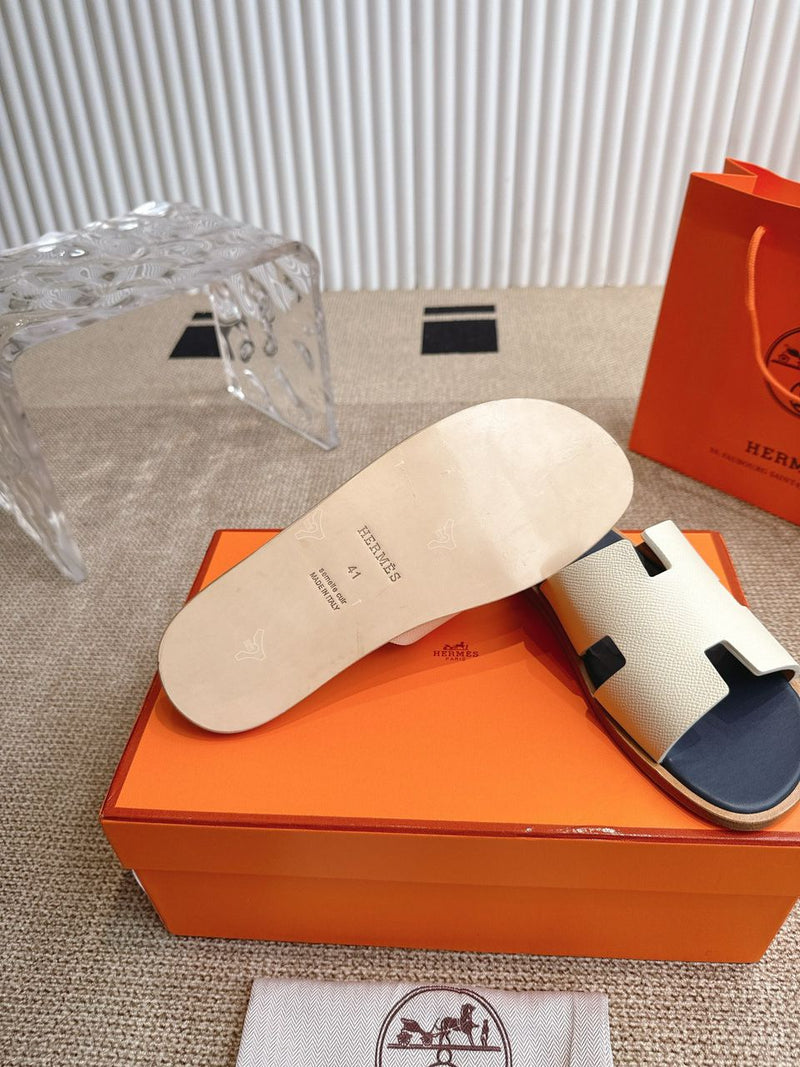 Hermes Izmir Sandal Blanc de Paris