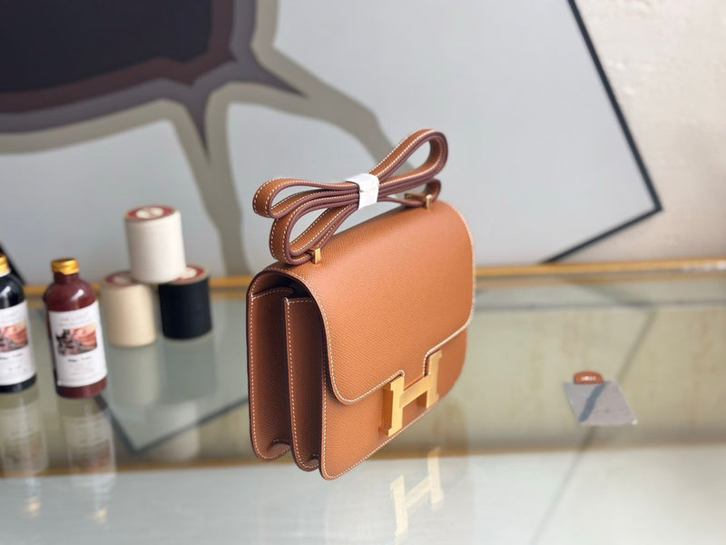 Hermès Constance