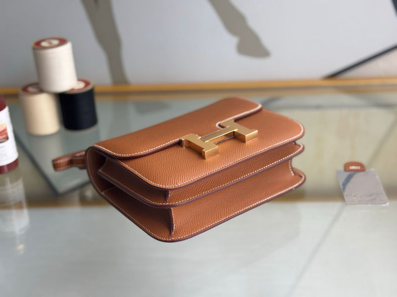 Hermès Constance