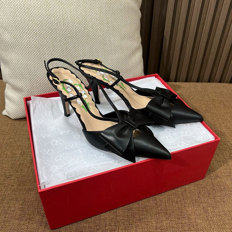 Valentino Garavani Bowow Slingback Pumps