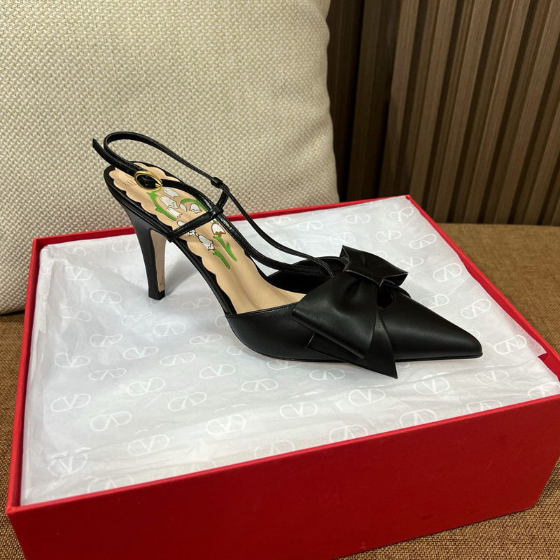 Valentino Garavani Bowow Slingback Pumps