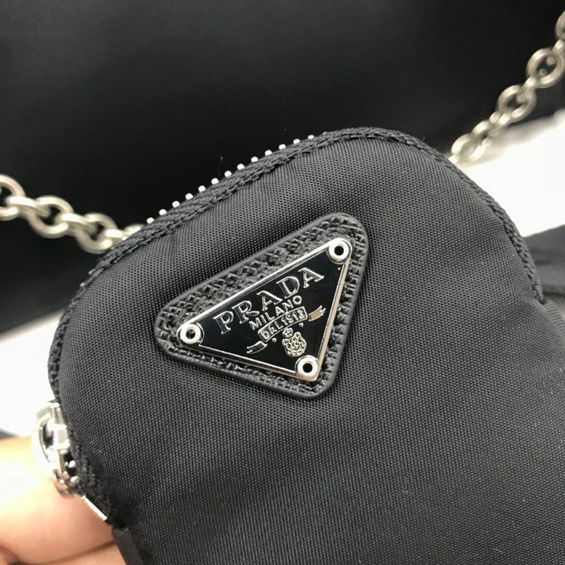 Bolsa Prada Re-Edition 2005 em Nylon Black ( Pronta entrega )