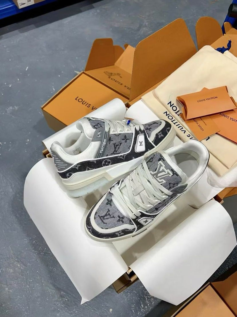 Lv Trainer Grey