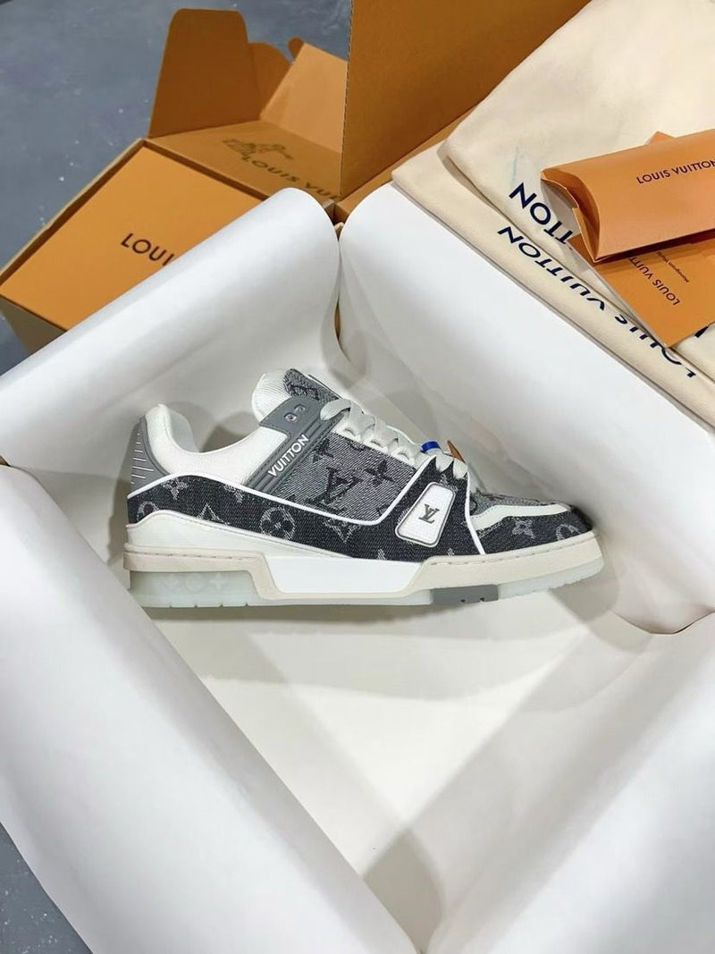 Lv Trainer Grey
