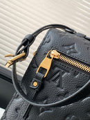 Lv Pochette Metis Black