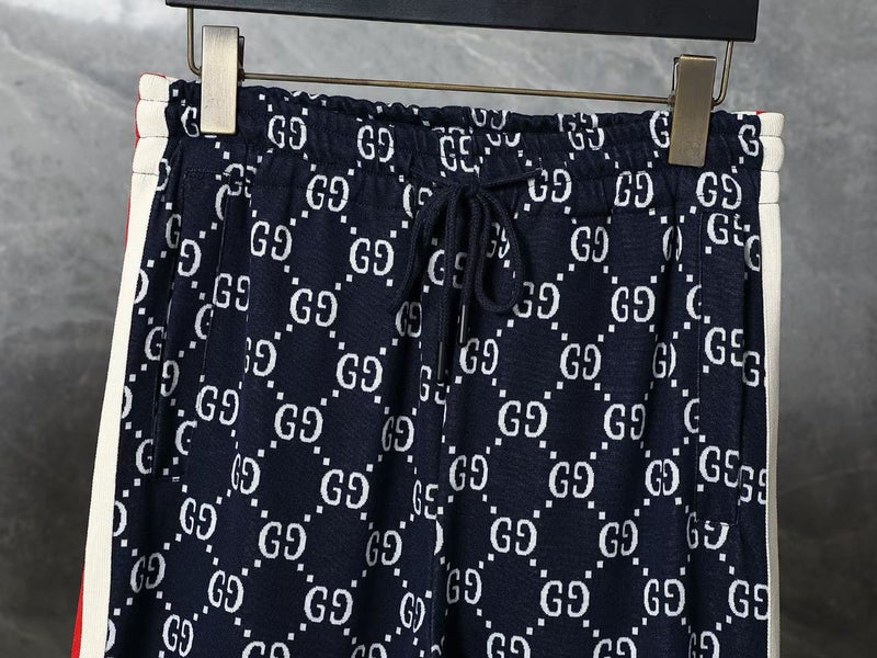 Conjunto Gucci Jacquard Monogram