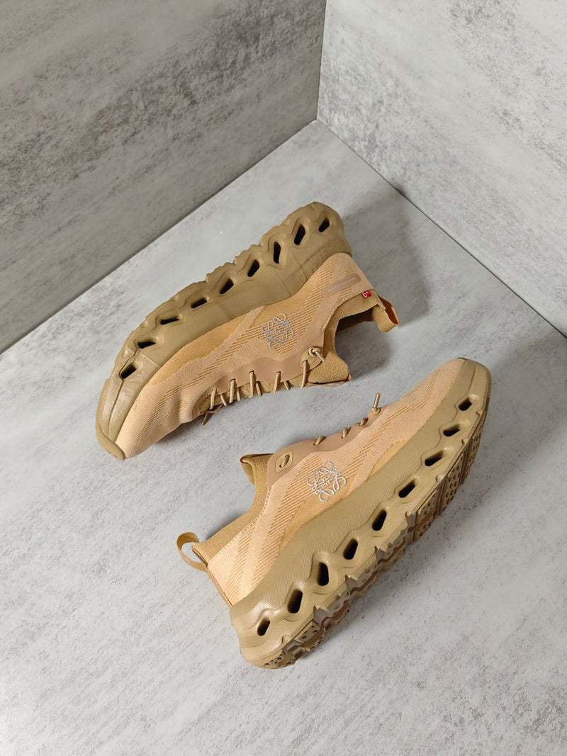 LOEWE x On Cloudtilt Dark Sand