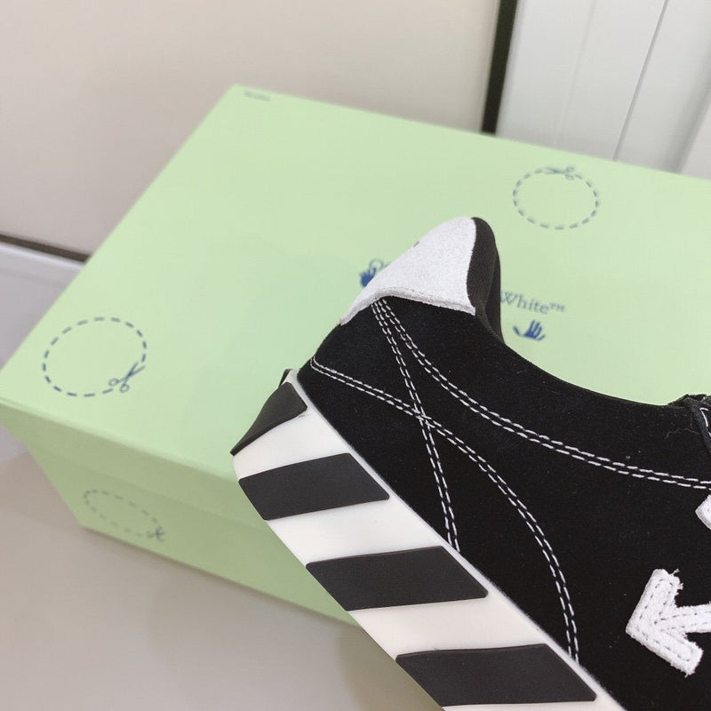 Off-White Vulcanized Black Low Top Sneakers