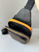 Avenue Sling Bag (Pronta entrega)