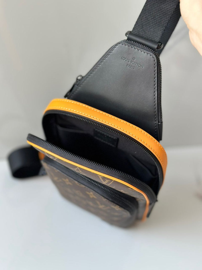 Avenue Sling Bag (Pronta entrega)