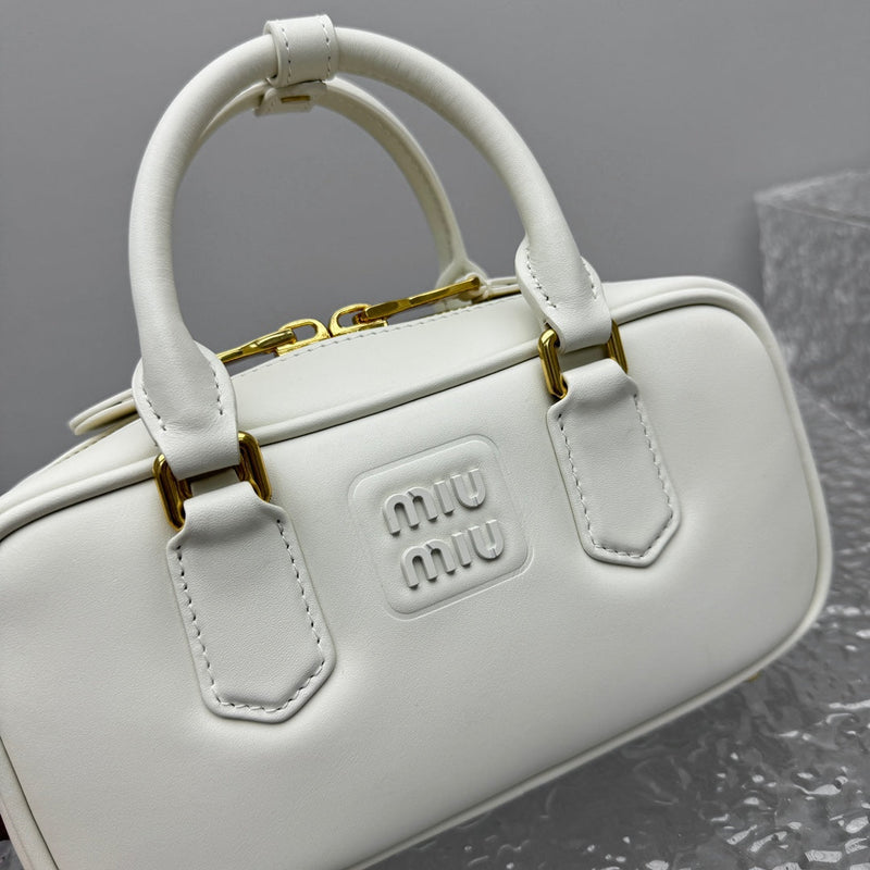 Bolsa Miu Miu Arcadie Leather Bag