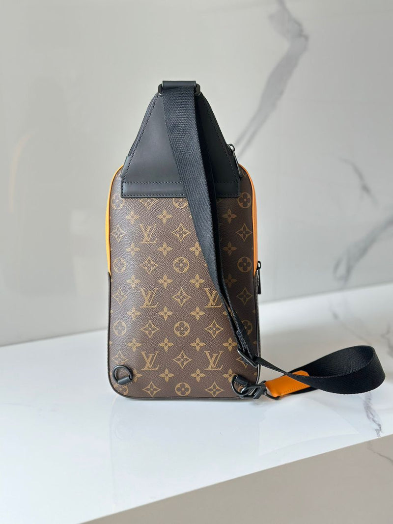 Avenue Sling Bag (Pronta entrega)