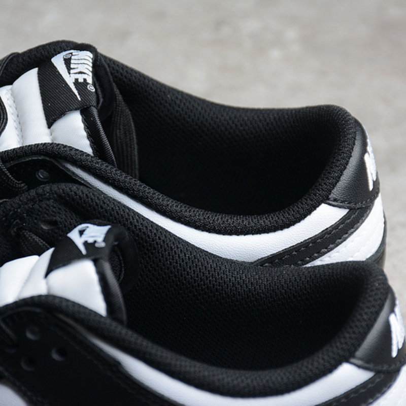 Dunk Low "Panda" Preto / Branco